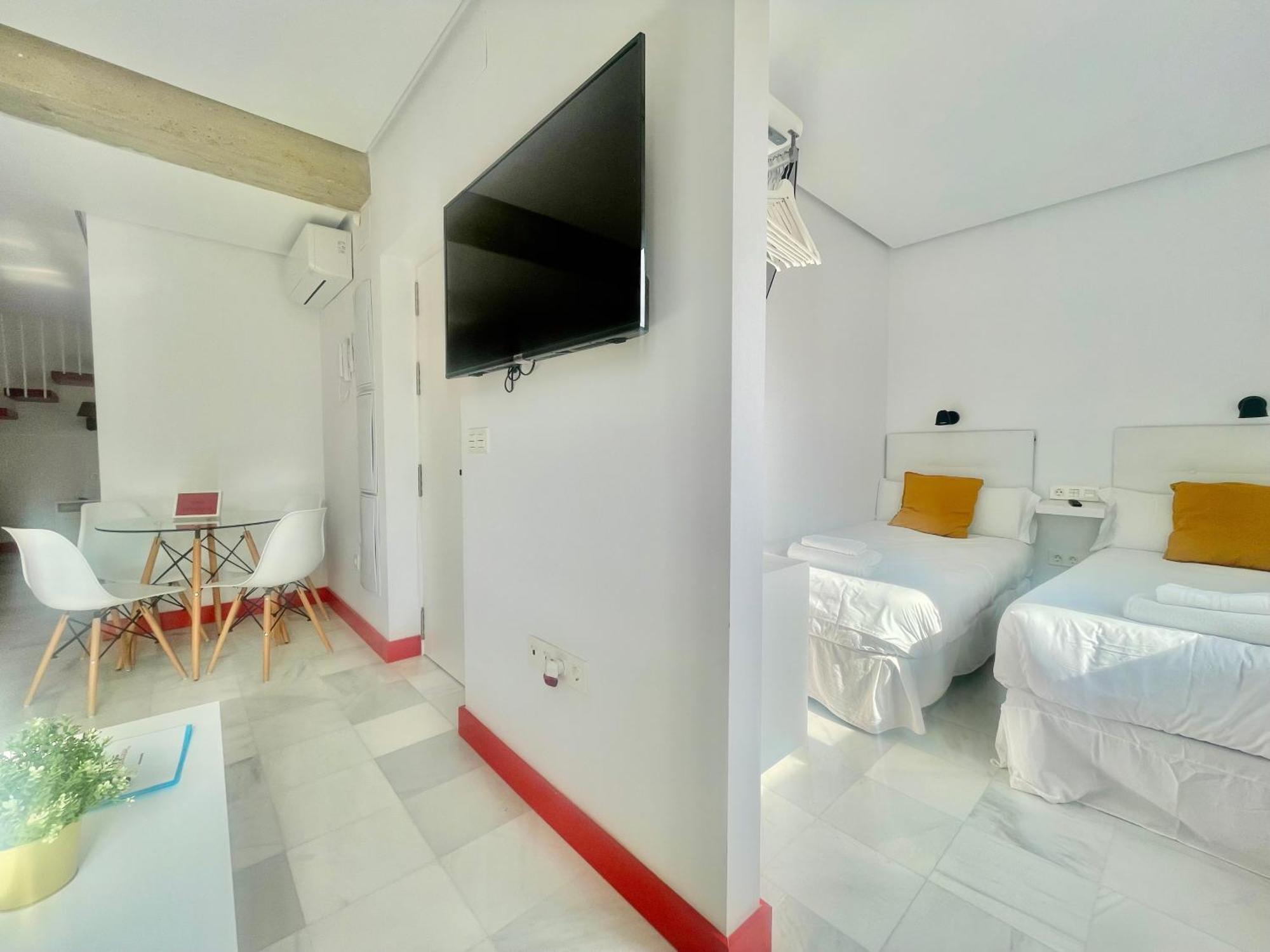 Philippe'S Home Triana Con Terraza Севиля Екстериор снимка