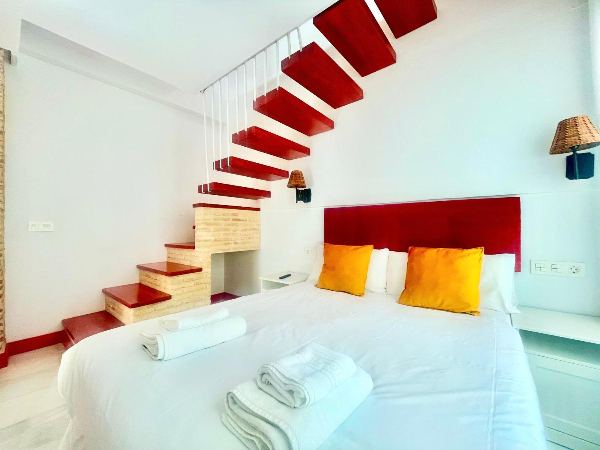 Philippe'S Home Triana Con Terraza Севиля Екстериор снимка